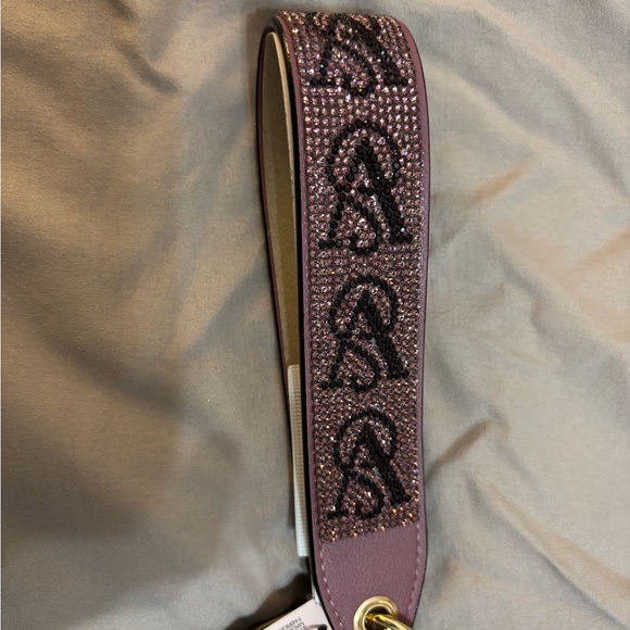 Victoria’s Secret Pink Keychain Accessory - Picture 3 of 4